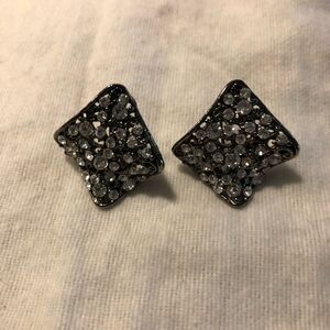 Ring and vintage clip on earrings